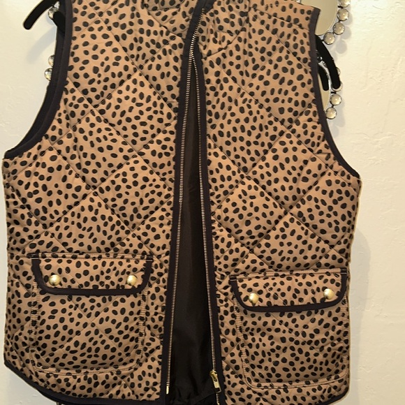 JCREW Quilted Spotted Puffer Zip-up Vest Snap Pockets - EUC - Picture 4 of 5